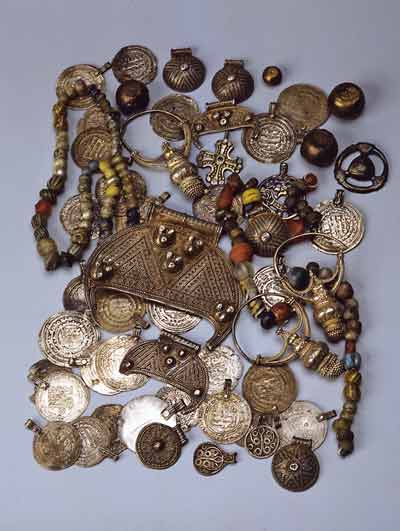 Клад из Гнездова. 950-е годы. Государственный исторический музей (далее ГИМ)
