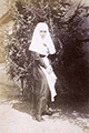 Сестра милосердия В.А.Неведомская. 4-й перевязочный пункт. 1915*