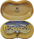 Шкатулка с павлинами. 1890–1908. Фирма семьи Болин. Серебро, жемчуг, рубины, алмазы, эмаль