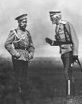 Император Николай II и великий князь Николай Николаевич на маневрах. Красноaе село. 1913