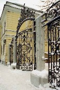 Ограда дома Воронцова в Петербурге.  Архитектор И.Монигетти. 1856–1857