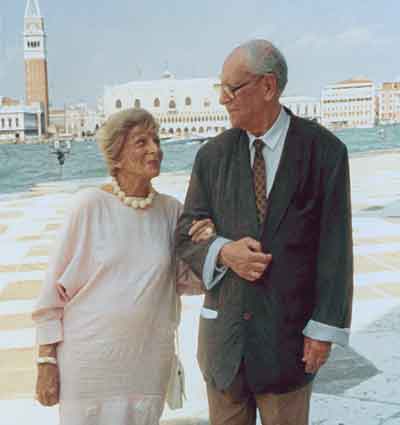 Л.Б.Варсано и Д. С. Лихачев в Венеции. 1992
