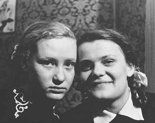 Вера и Мила Лихачевы. 1953
