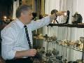 Председатель Совета Федерации РФ С.М.Миронов у стендов со своей минералогической коллекцией