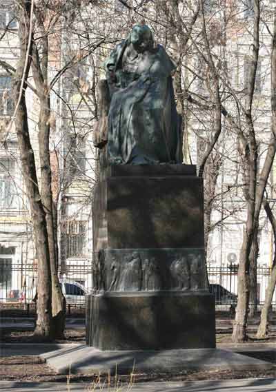 Н.Андреев. Памятник Н.В.Гоголю. Фото В.Некрасова. 2008