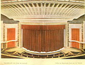К окончанию строительства театра в 1935 году выпустили цветной фотоальбом. Возле правой и левой кулисы – маленькие поворотные круги. Основной располагался посреди сцены.